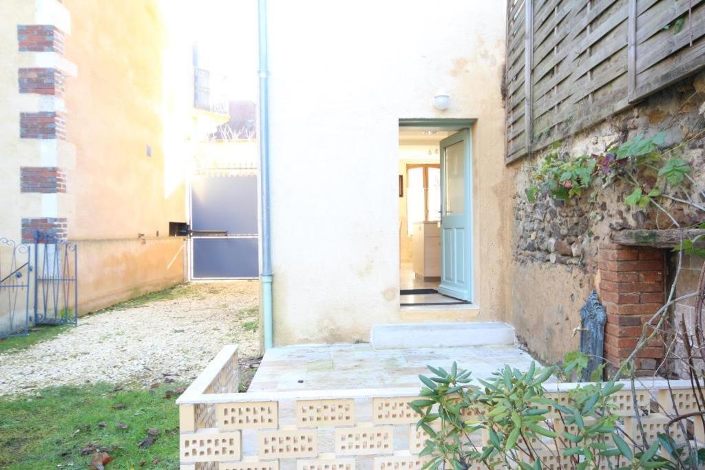 La Maison D'A Cote Saint-Amand-en-Puisaye Exterior foto